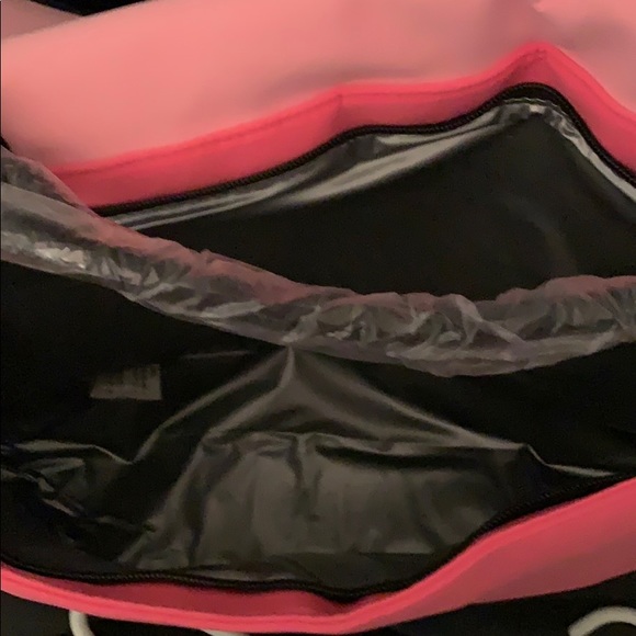 Victoria Secret NEW NEVER USED Cooler Bag - Picture 3 of 4